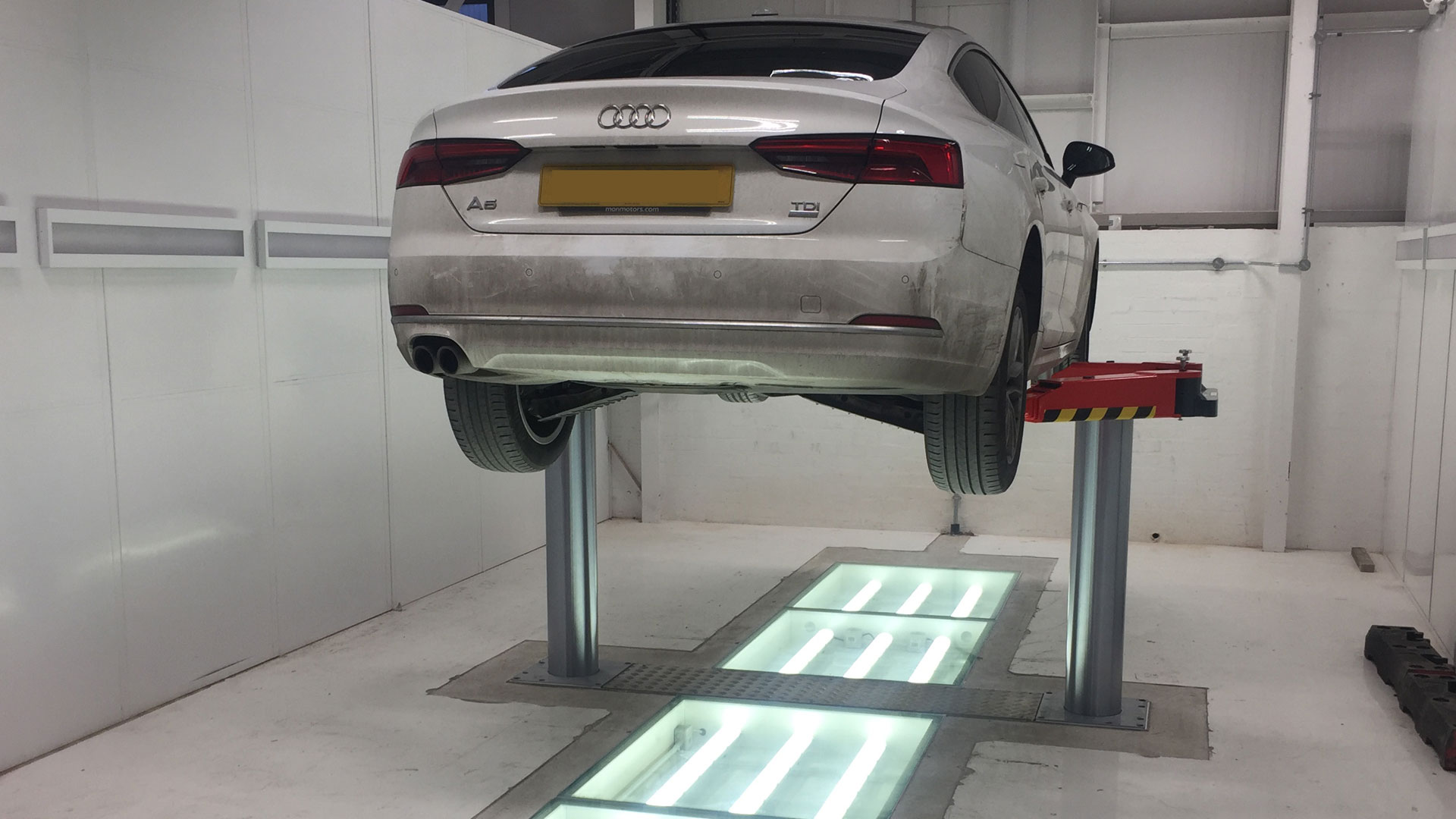 L_Biglift 255 Saa Beleuchtung Special