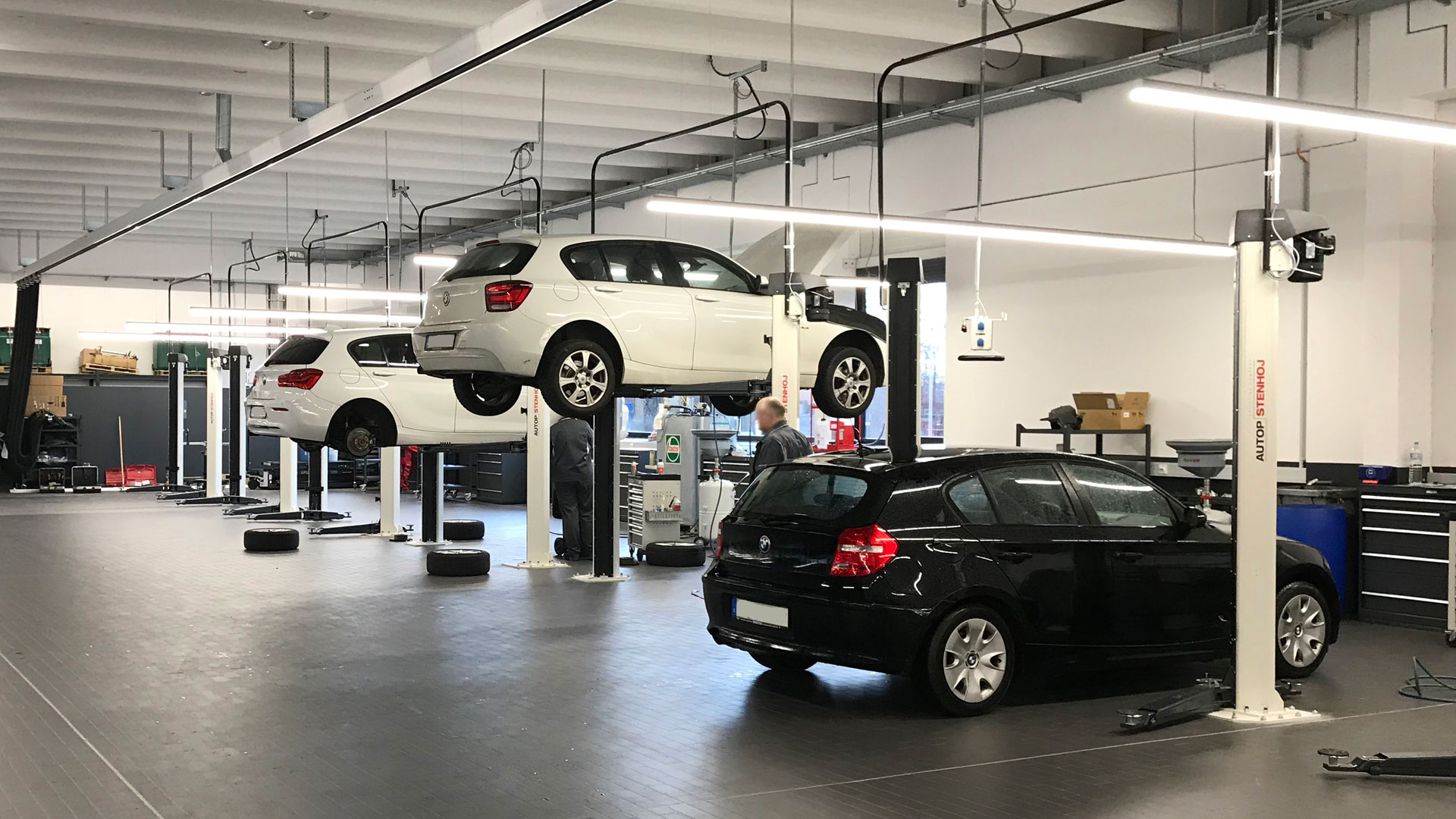 R_BMW Maertin Maestro 232