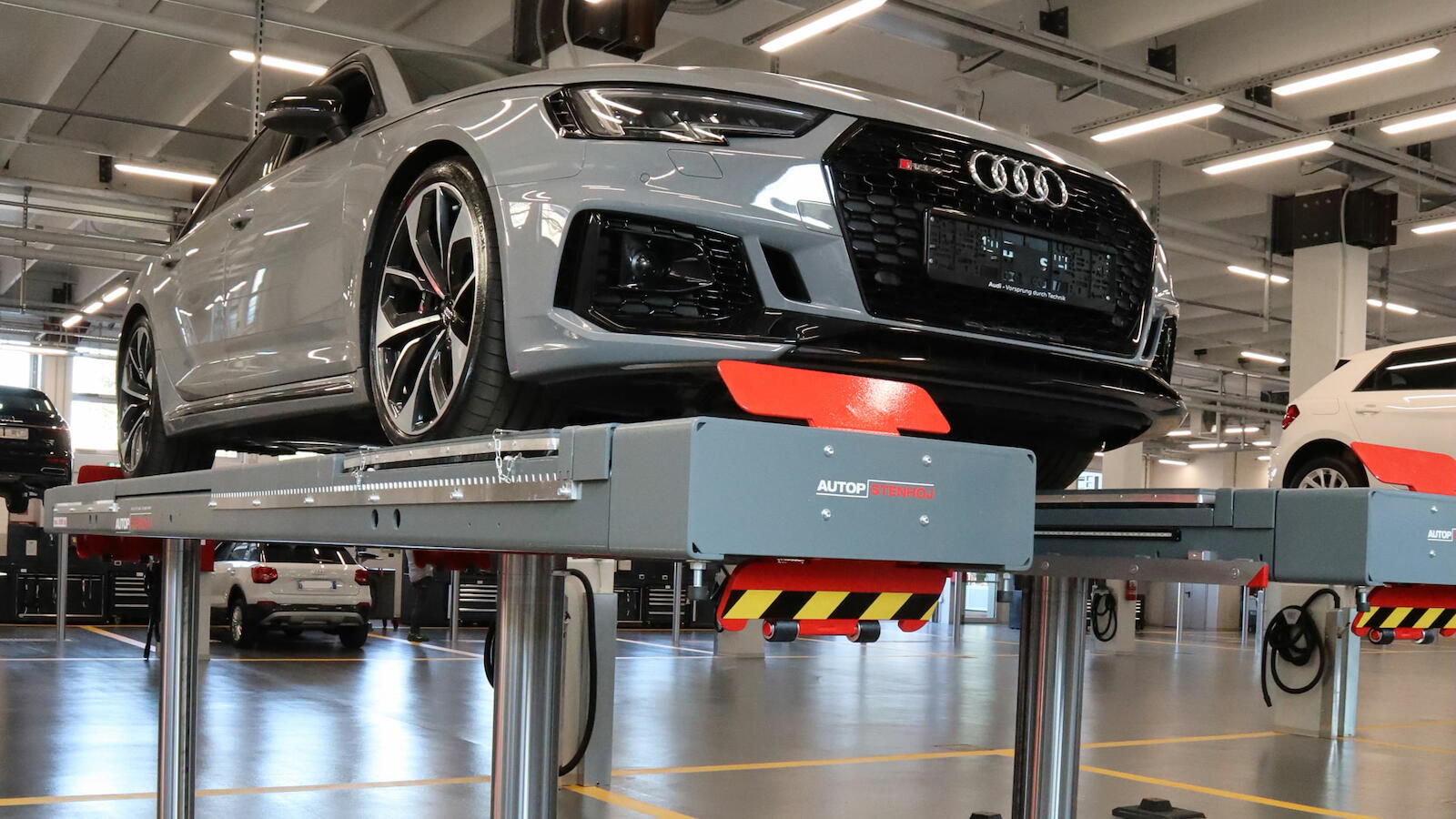 Audi Zentrum, Bologna - Italien