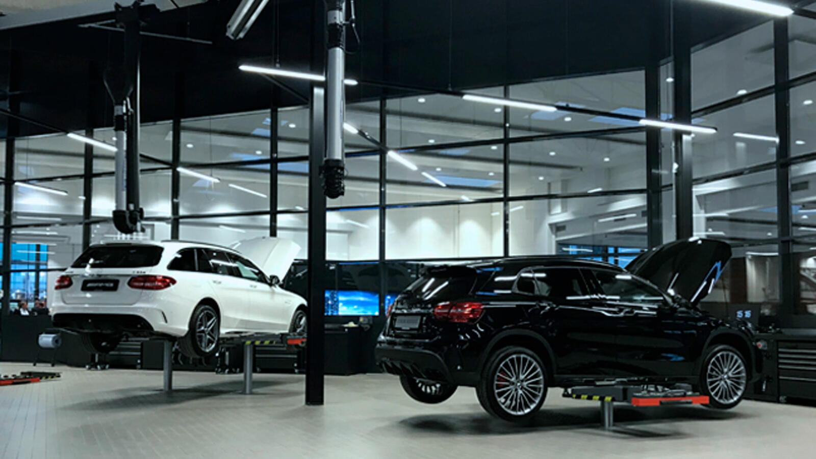 Mercedes-Benz Ejner Hessel Aarhus, Denmark
