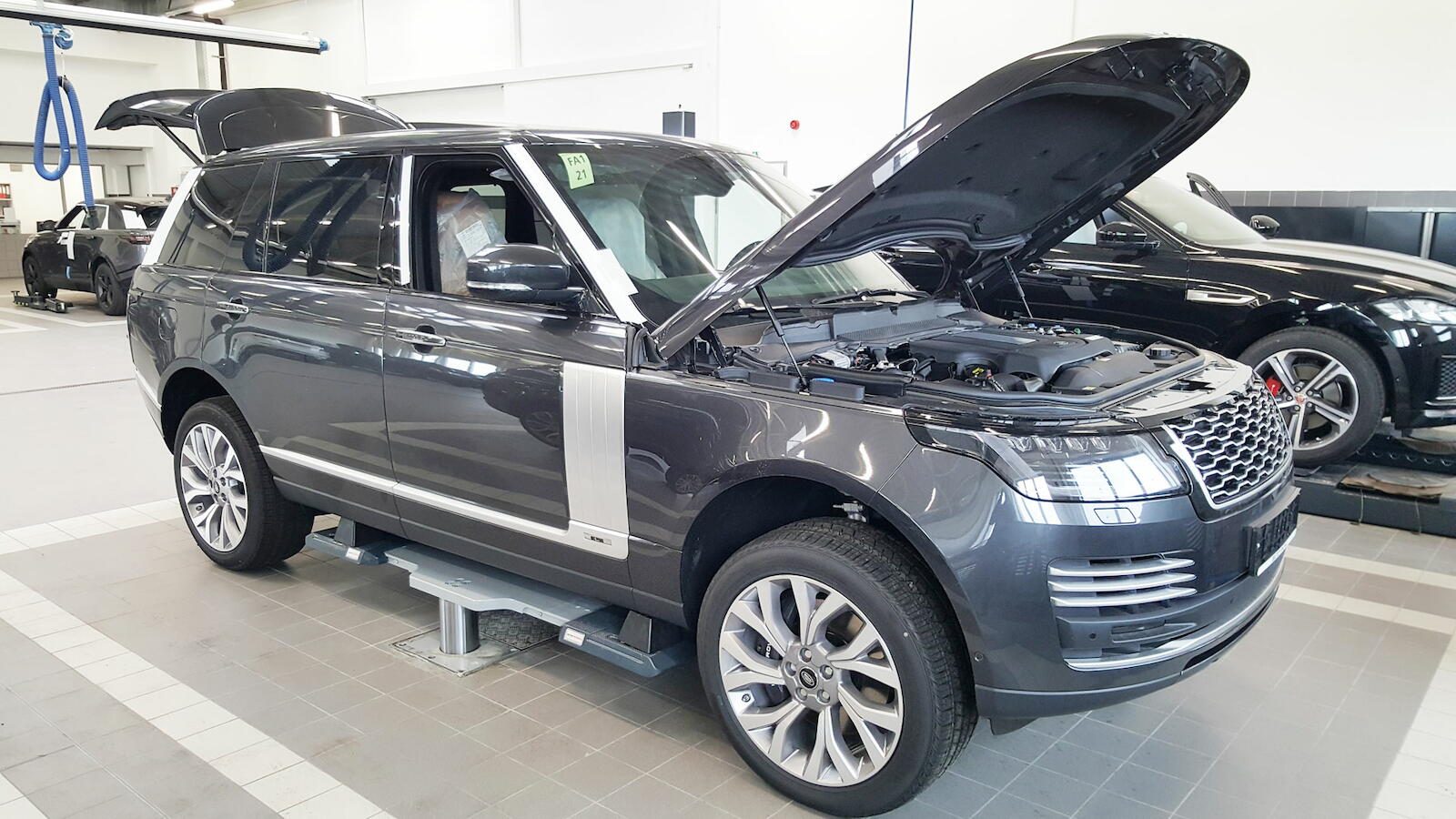 Jaguar Land Rover Moto Pfohe, Sofia - Bulgaria